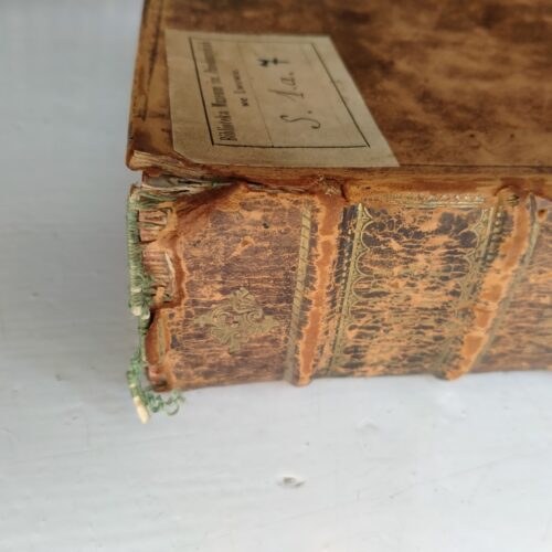 Linne Carl „Systema Naturae, per reignatria naturae” T.I. Magdeburg 1760